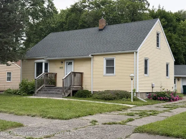 603 Armstrong Rd, Lansing, MI 48911
