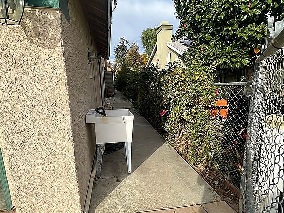 2nd image of 28930 Kimberly Ave