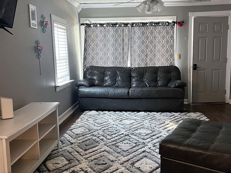 327 Bowery St, Marine City, MI 48039 MLS 50103658 Zillow