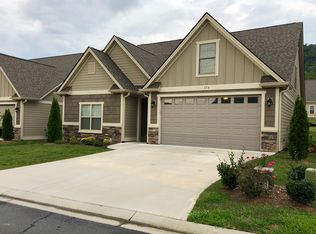 173 Windstone Dr, Fletcher, NC 28732