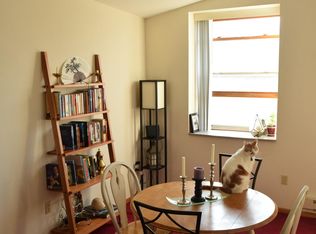 1055 E Washington Ave APT 303, Madison, WI 53703