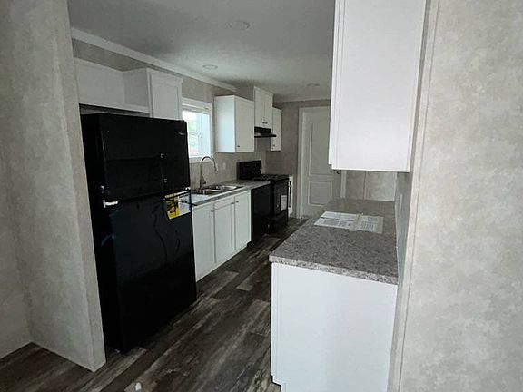 4th image of 2400 S Township Road 119 #36