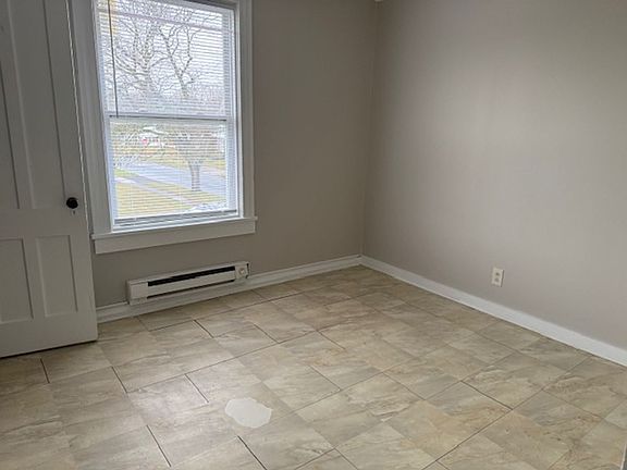 3rd image of 110 Andes Ave APT 2