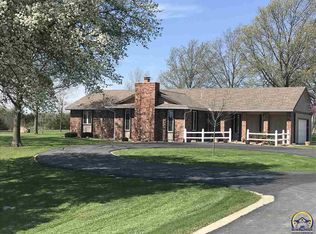 7749 SW Fairlawn Rd, Wakarusa, KS 66546