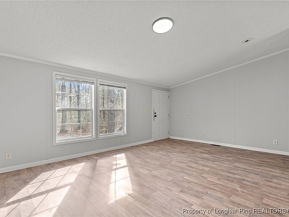 5th image of 9890 Blackjack Dr