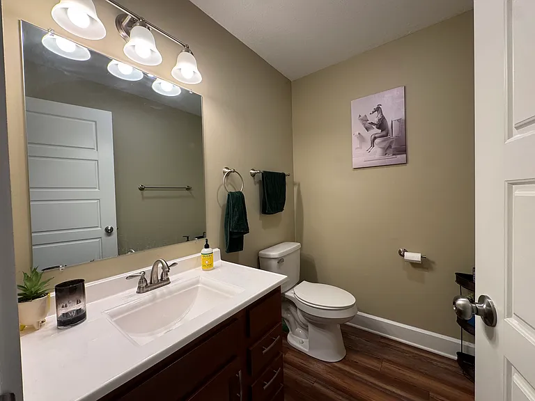 3649 Graceland Ave — Photo 1
