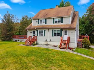 26 Fairway Rd #A, Londonderry, NH 03053