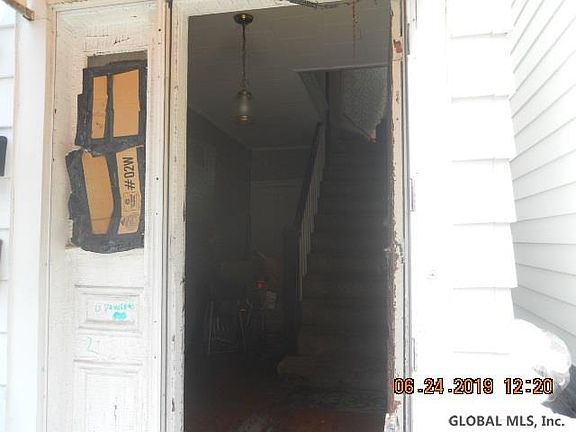 5th image of 60 Mann Ave