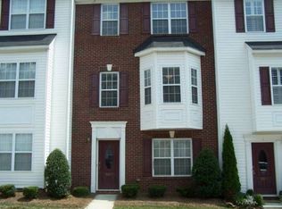 10037 Treeside Ln, Matthews, NC 28105