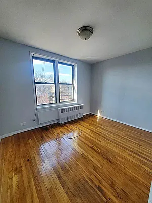 Rented by City Prime Commercial Realty  | media 10