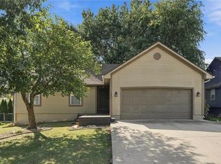 1302 Deena St, Pleasant Hill, MO 64080