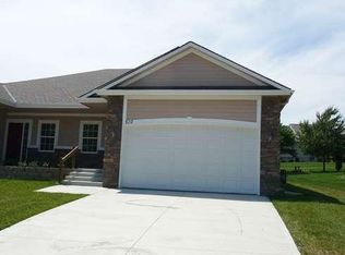 510 NW Timberbrooke Dr, Lees Summit, MO 64081