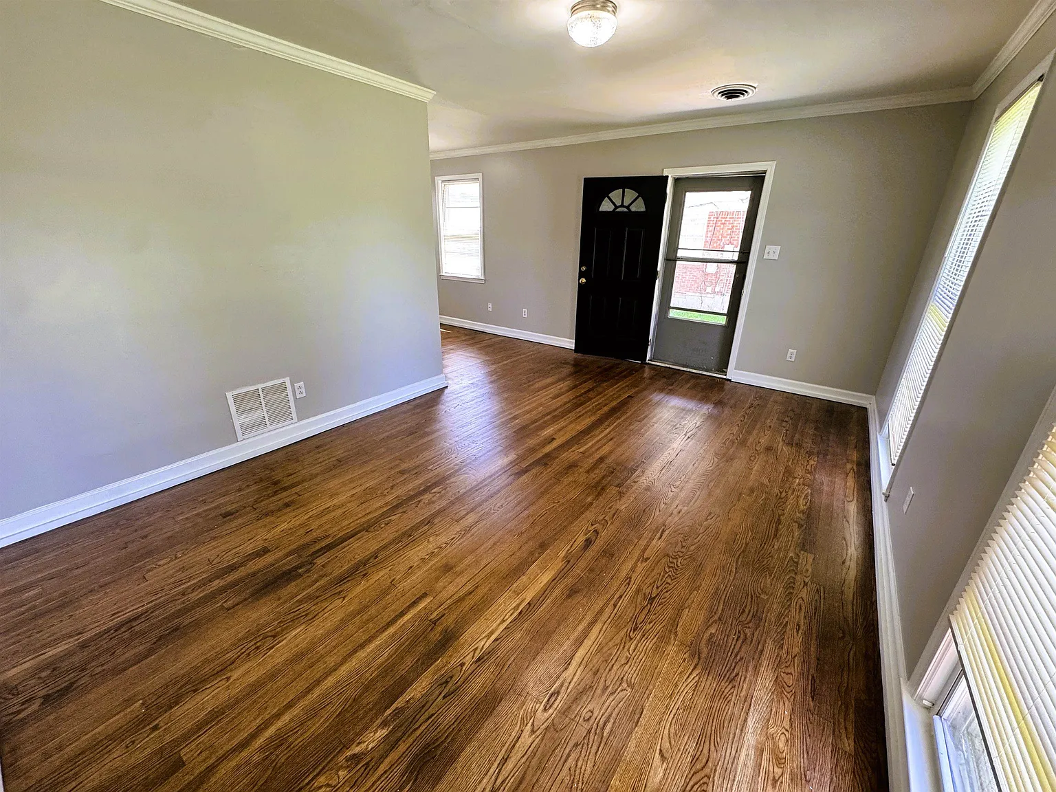 4100 Vaughn Rd — Photo 4