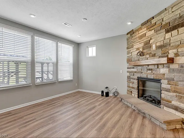 855-5 Dipper Ln — Photo 8