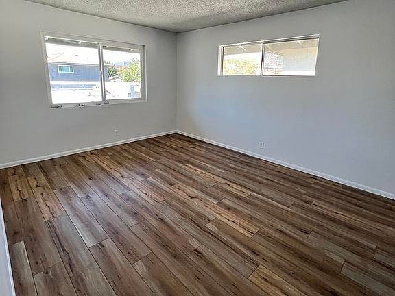 4th image of 655 E Le Mar Park Dr #E