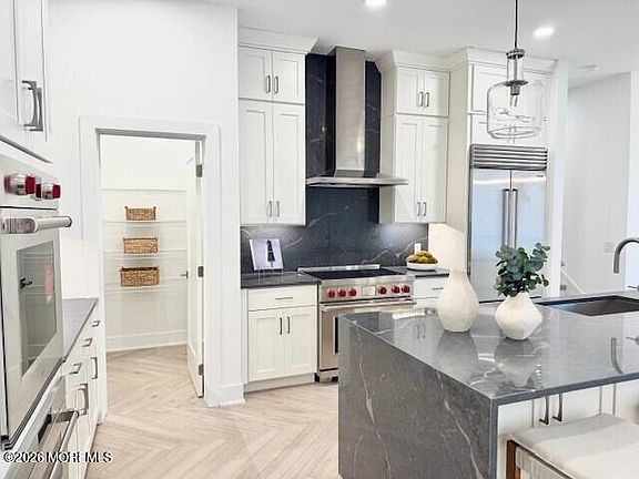 2nd image of 417A Lake Avenue #410