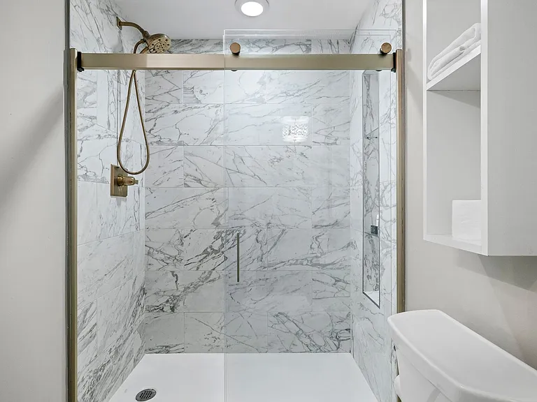 55 Ashley Ave #6 — Photo 17