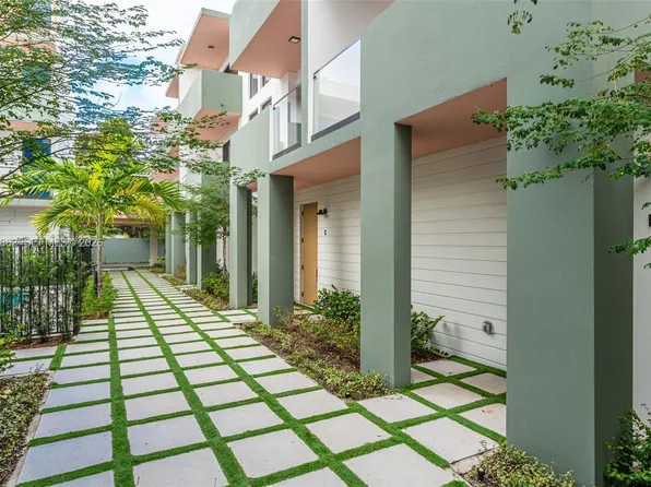 721 SW 11th St #B, Miami, FL 33129