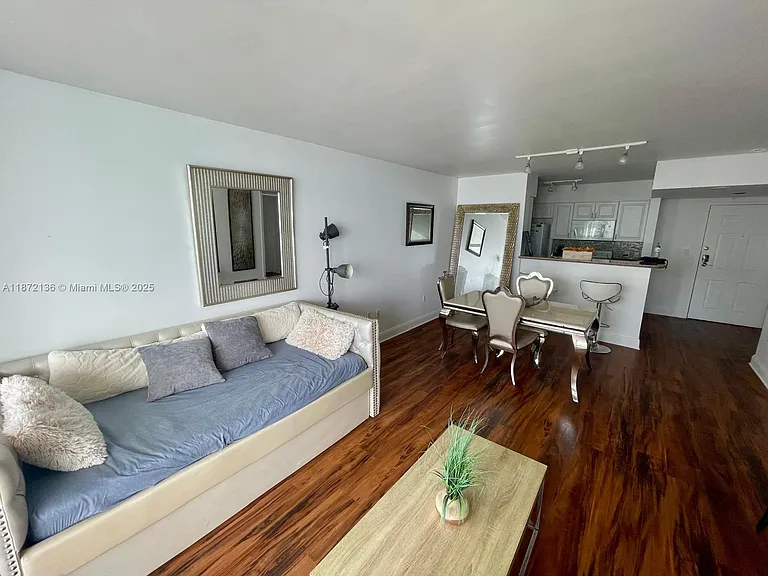 1155 Brickell Bay Dr #1805 — Photo 5