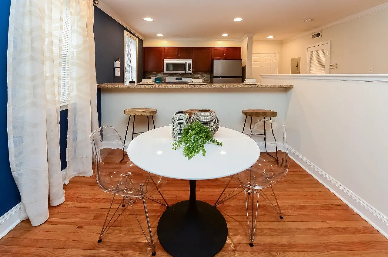 The Villas at Bryn Mawr Apartment Homes — Photo 4