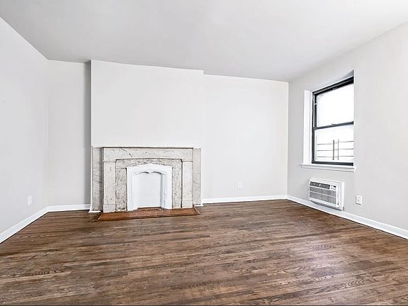 5th image of 322 E 14th St