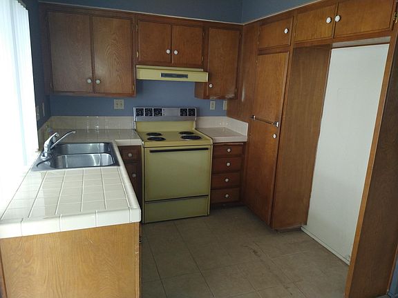 5th image of 3875 Vista Campana S Unit 10