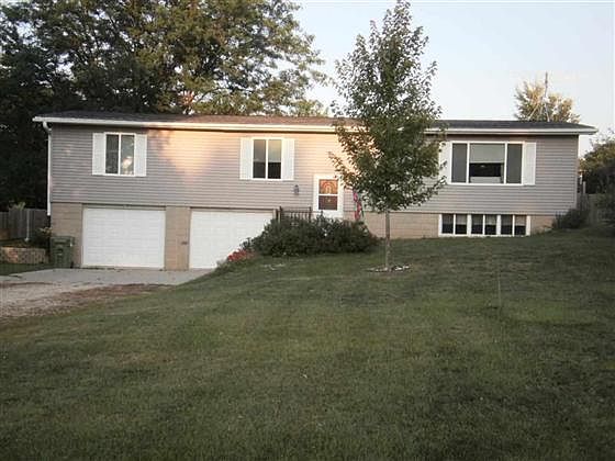 1st image of 103 Fairholm Dr