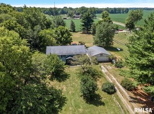 7502 Deer Run Rd, Pleasant Plains, IL 62677