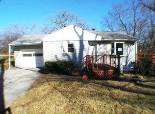 10708 E 25th Ter, Independence, MO 64052