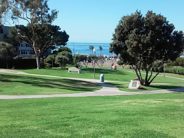 208 N Catalina Ave, Redondo Beach, CA 90277