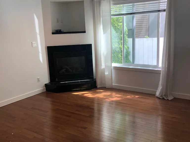 2315 43rd Ave E #103 — Photo 3