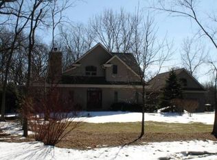 1724 Glenmore Dr, Libertyville, IL 60048