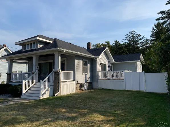 1632 Bay St, Saginaw, MI 48602