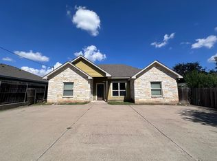 2710 S 4th St, Waco, TX 76706
