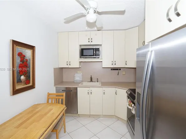 600 Three Islands Blvd, Hallandale, FL