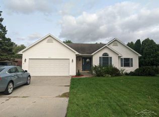 2824 Wieneke Rd, Saginaw, MI 48603