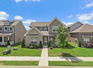 6437 Armstrong Dr, Hermitage, TN 37076