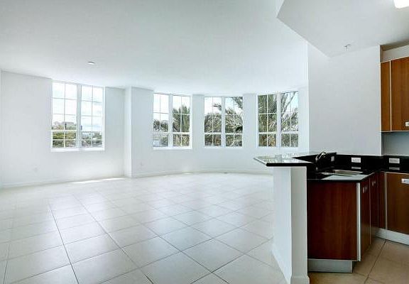 2nd image of 410 Evernia St APT 823