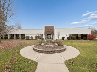 2600 W Auburn Rd #1A10, Rochester, MI 48309