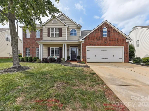 10012 Southampton Commons Dr, Charlotte, NC 28277