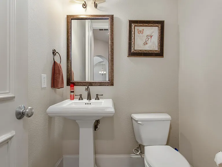 921 Pine Burst Dr — Photo 7
