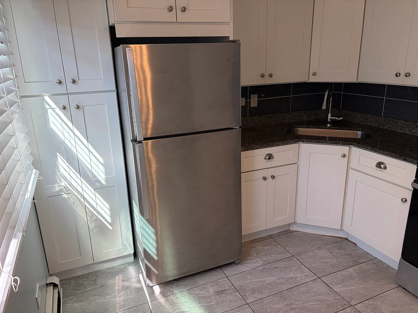 119 Cliff St — Photo 3