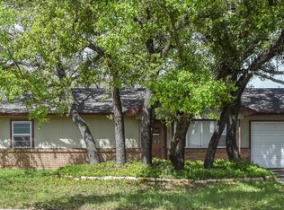2012 S High St, Brady, TX 76825