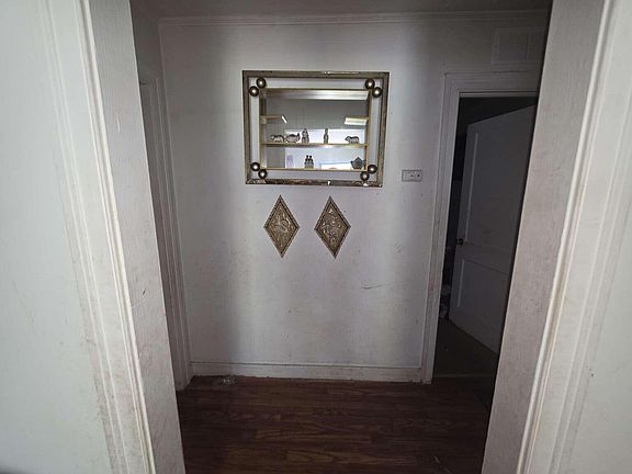 5th image of 9 Kenilworth Ave