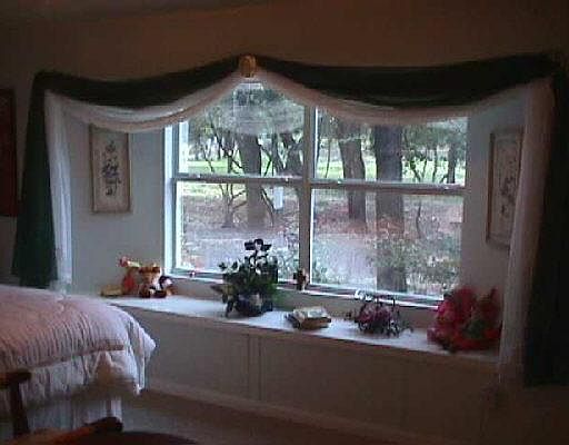 2nd image of 965 SHERWOOD FOREST DR