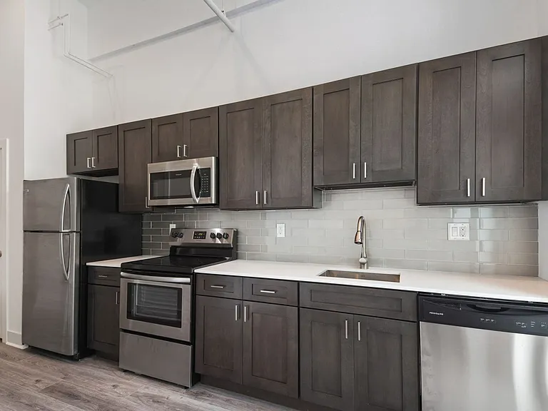 1705 Jackson St — Photo 1