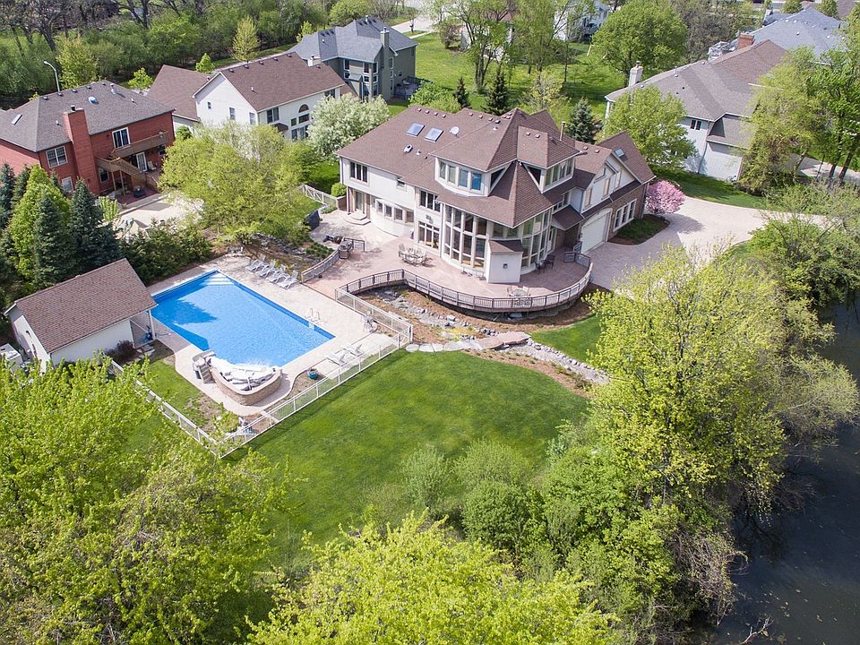 1st image of 9024 Darien Woods Ct