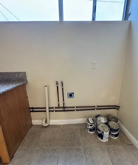 4238 Mary Ellen Ave — Photo 17