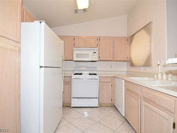 2nd image of 5415 W Harmon Ave Unit 2047