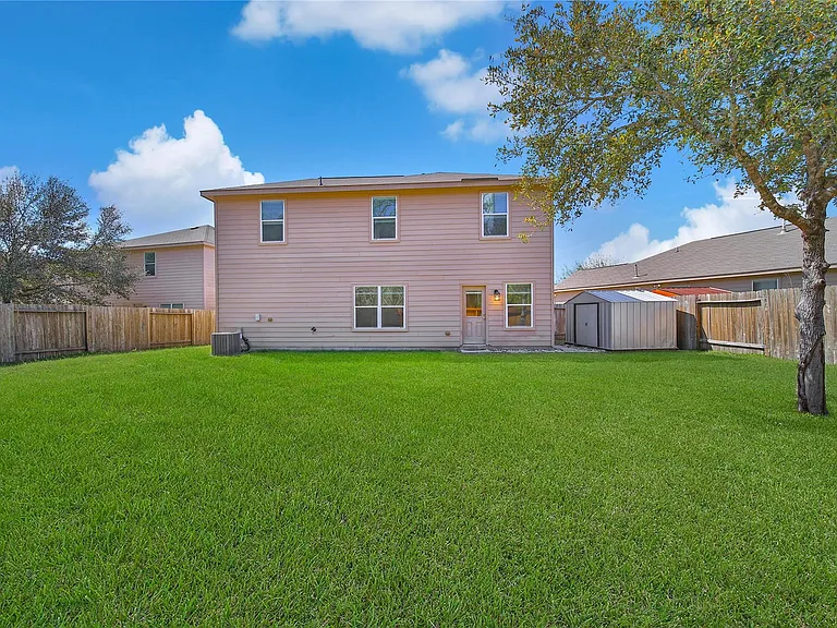 305 Crooked Pine Ct — Photo 33